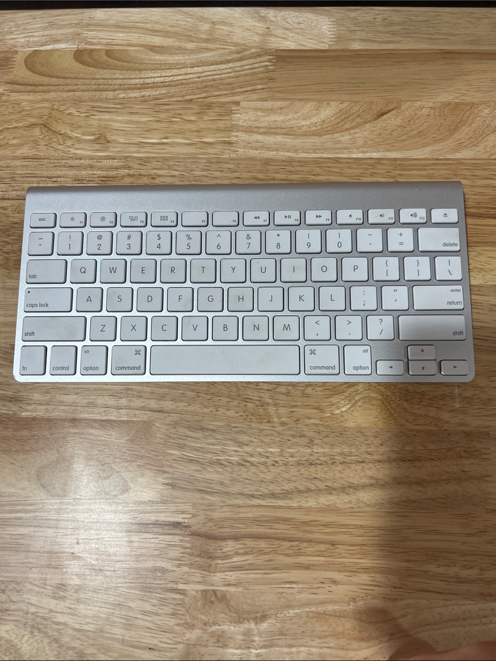 Apple keyboard for iPad A1314 battery powered z93
